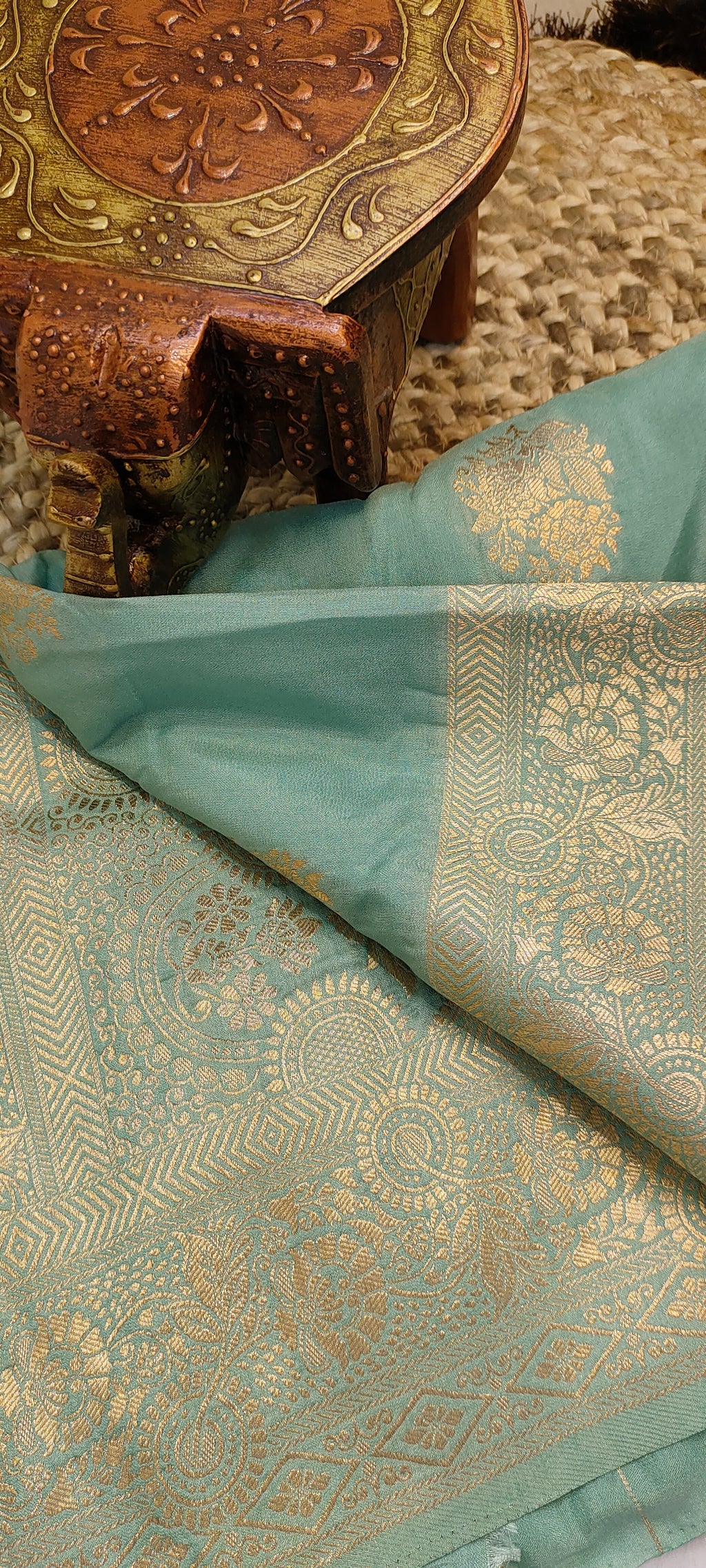 Banarasi Pattu Saree with Zari Floral Buti [VS07]